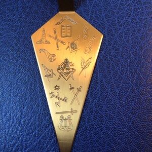 Free Mason Trowel